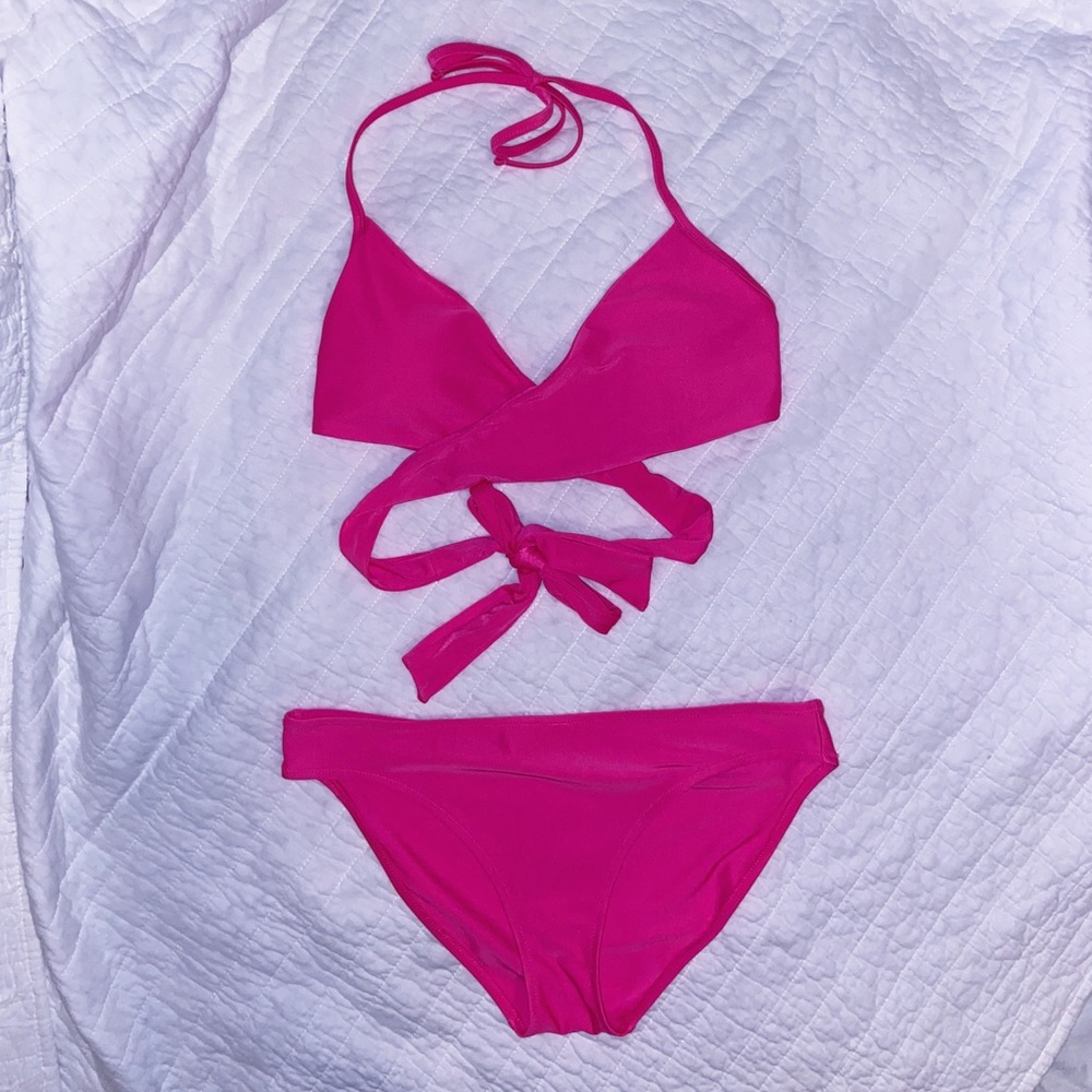 NWOT Aerie Pink Wrap Bikini Medium